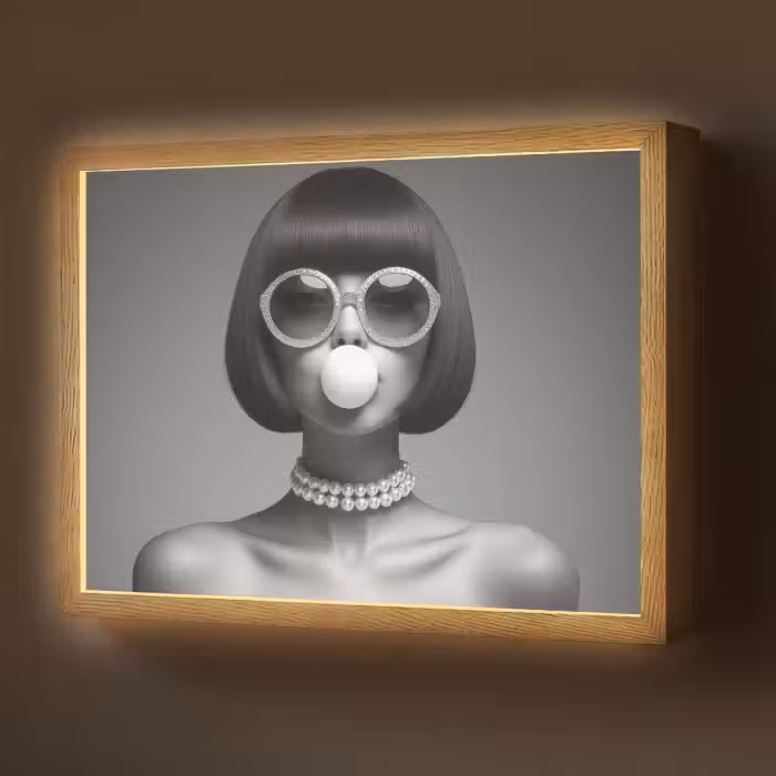 Lightbox - Wandlamp - Vrouw - Zwart Wit - Ketting - Zonnebril