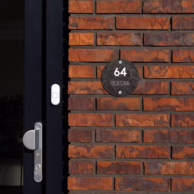 Naambordje voordeur - Rond - Gebarsten steen - Modern — 2