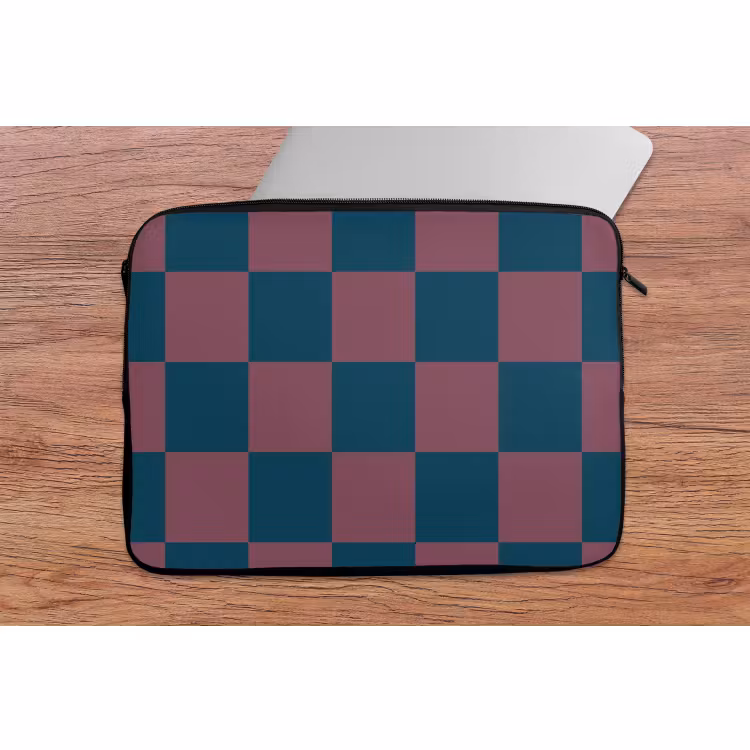 Laptophoes - Schaakbord print - Blauw - Rood - Blokjes — 2