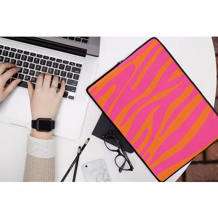 Laptophoes - Zebraprint - Roze - Oranje - Dierenprint — 3