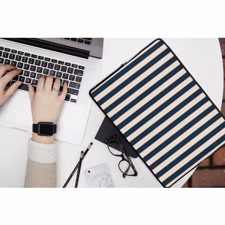 Laptophoes - Verticale strepen - Blauw - Crème — 3
