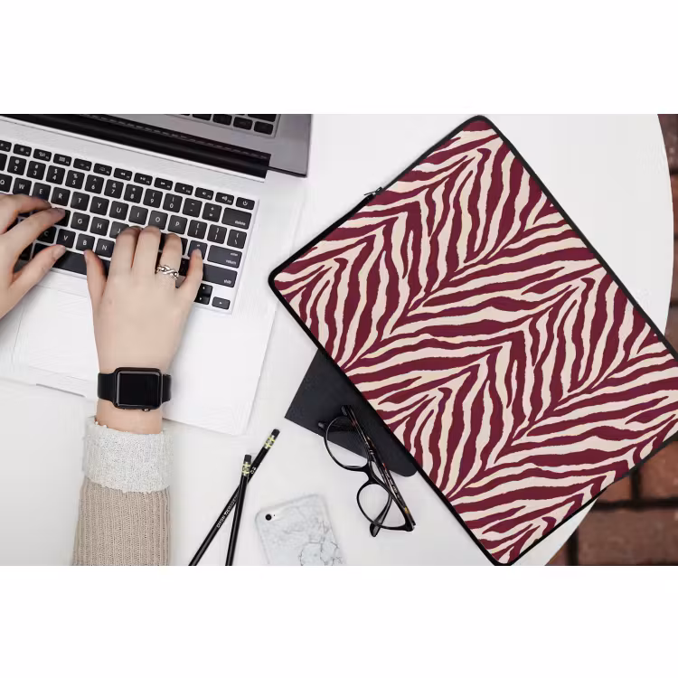 Laptophoes - Zebra - Motief - Bordeaux - Rood — 3