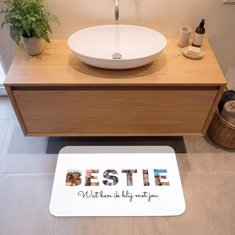 Badmat - Bestie - Lettercollage — 2