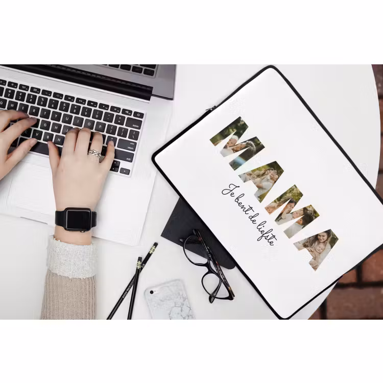 Gepersonaliseerde laptophoes - Mama - Lettercollage — 3
