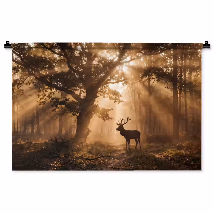 Wandkleed - Hert - Bos - Mistig - Natuur - Goud